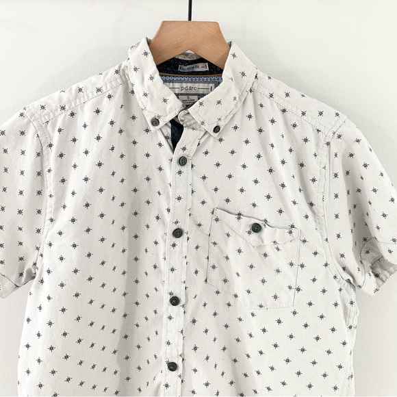 PD&C Men’s Short Sleeve Pattern Button Front Shirt Gray Size Small - Picture 2 of 5